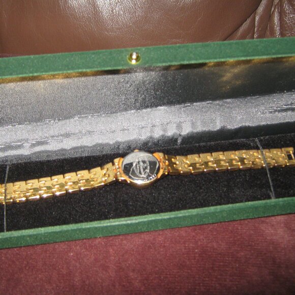 Vintage Earth Gems Gold Tone Watch with Matching Globe Necklace - Picture 5 of 9